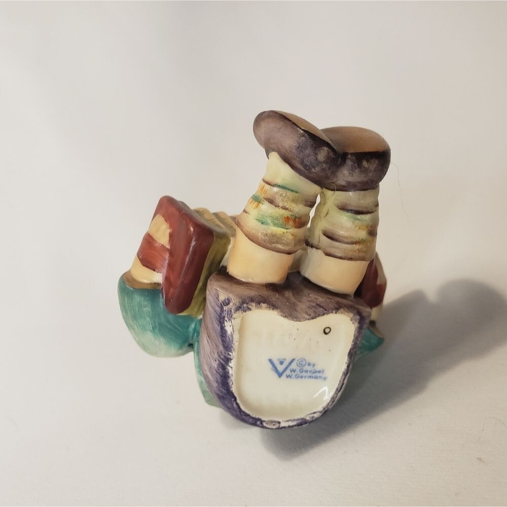Hummel "Let's Sing" Figurine Collectible - Picture 6 of 8
